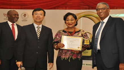 (R-l):  Ahmad Mokhles, Chief Commercial Officer, Airtel Nigeria; Dr. Mrs. Nike Akande, President, Lagos Chamber of Commerce and Industry; Chao Xiaoliang, Chinese Consul General in Lagos and Wole Abu, Vice President, Indirect Sales, Airtel Nigeria, during the presentation of Service Excellence in Telecommunication Award to Airtel Nigeria at the 2017 Lagos Chamber of Commerce and Industry Awards held in Lagos, recently.
